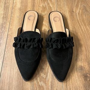Journee Collection-Kessie Mule in black!
